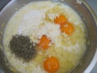 Peel the potatoes, wash them and grate. Add eggs,...