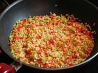 Put the leek, oil and pepper into the pan and fry...