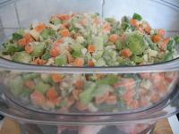 Put frozen vegetables into to the middle...