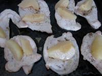 Take the meat out and place conserved pear on each...