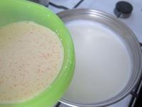 Bring 4 dl of milk and both sugars to a boil. Mix...