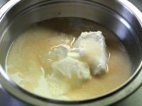 Pour coconut milk in a bowl, add cream cheese,...