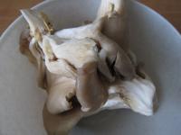 Rinse the oyster mushroom....