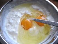 In a bowl mix sheep cheese with sour cream, eggs...