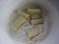 Knead the dough from flour, soften butter, sugar,...