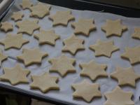 Bake the stars in the baking tin with parchment...