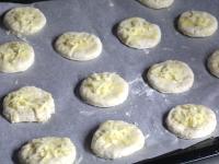 Bake pagatsch in preheated oven. Bake them at...