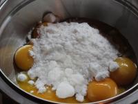 Beat egg yolks with sugar into foam....