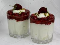 Put a well-cooled strawberry mixture on a layer of...