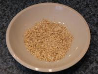 Put two larger tablespoons of flakes (about 15-20...