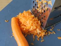 Peel, wash and grate the carrot coarsely. ...