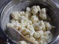 Add cauliflower florets into the dough....